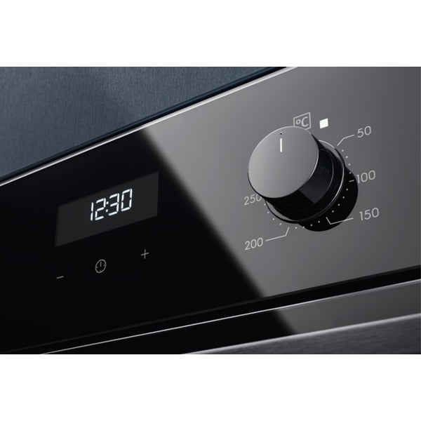 Electrolux ugradbena pećnica rerna KODEF70BZ