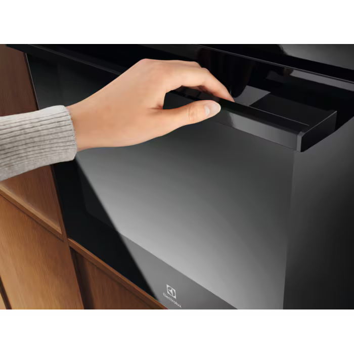 Electrolux ugradbena pećnica rerna LOF3H10K