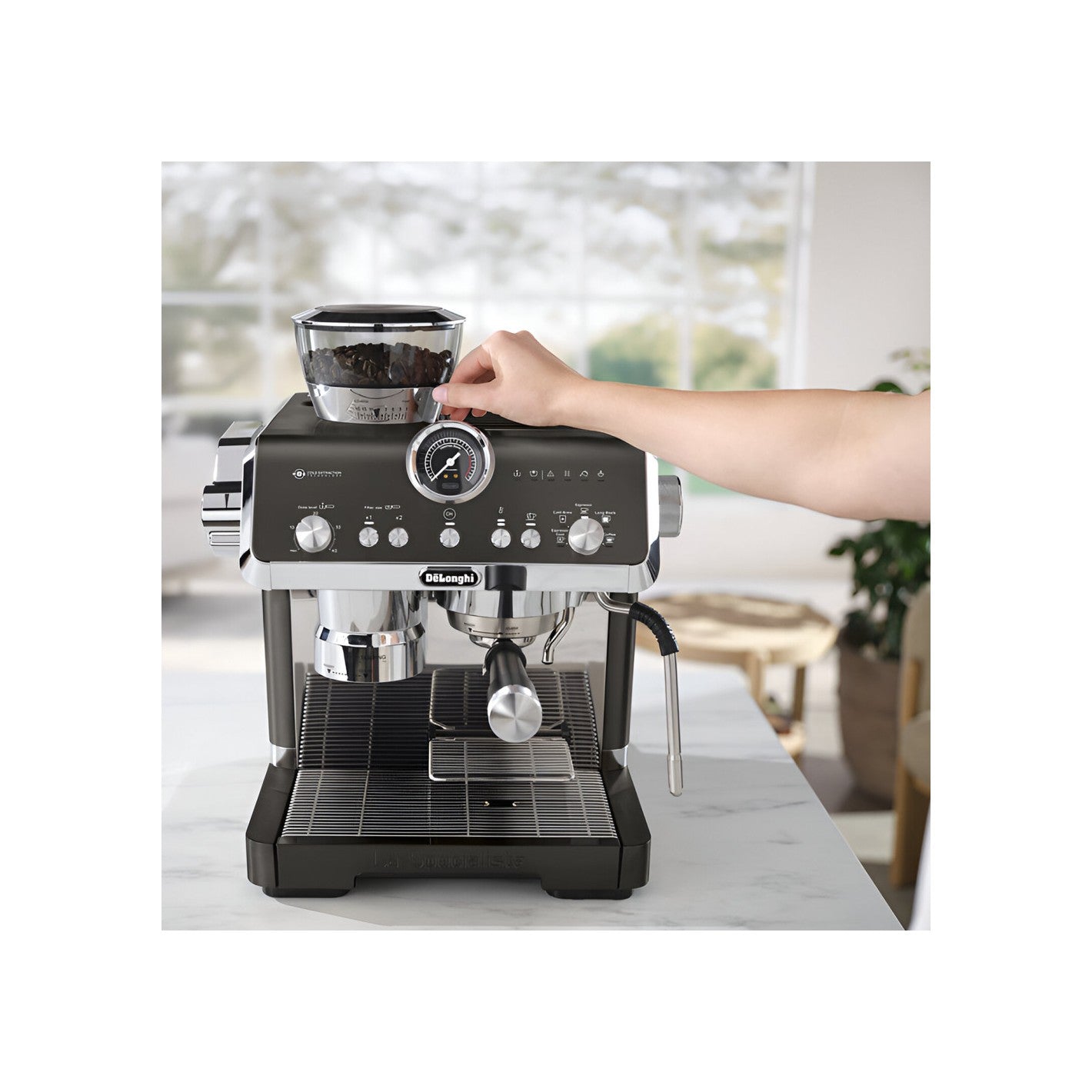DeLonghi kafe aparat za Espresso kafu EC9555.BK