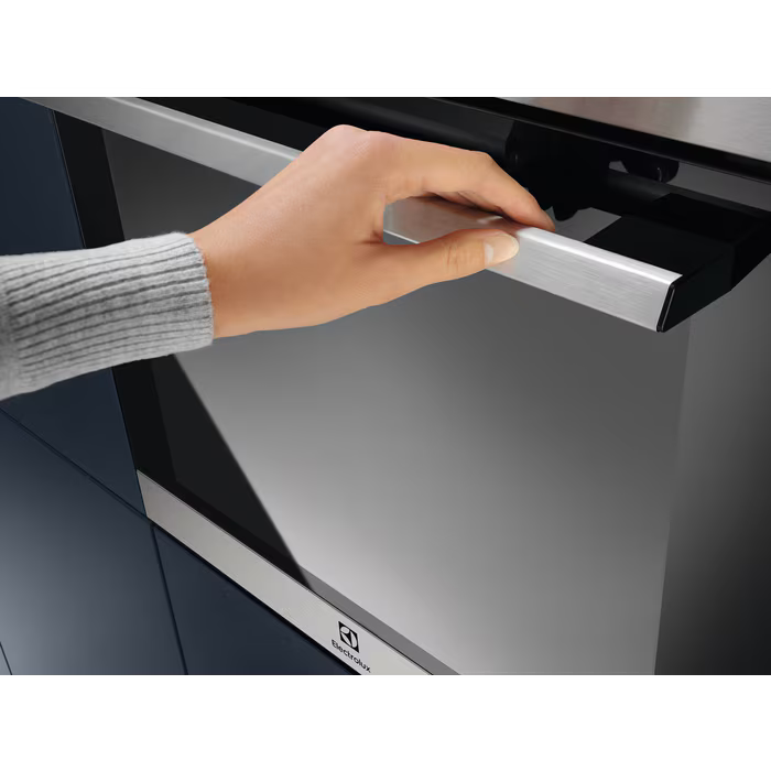 Electrolux ugradbena pećnica rerna EOF3H40BX