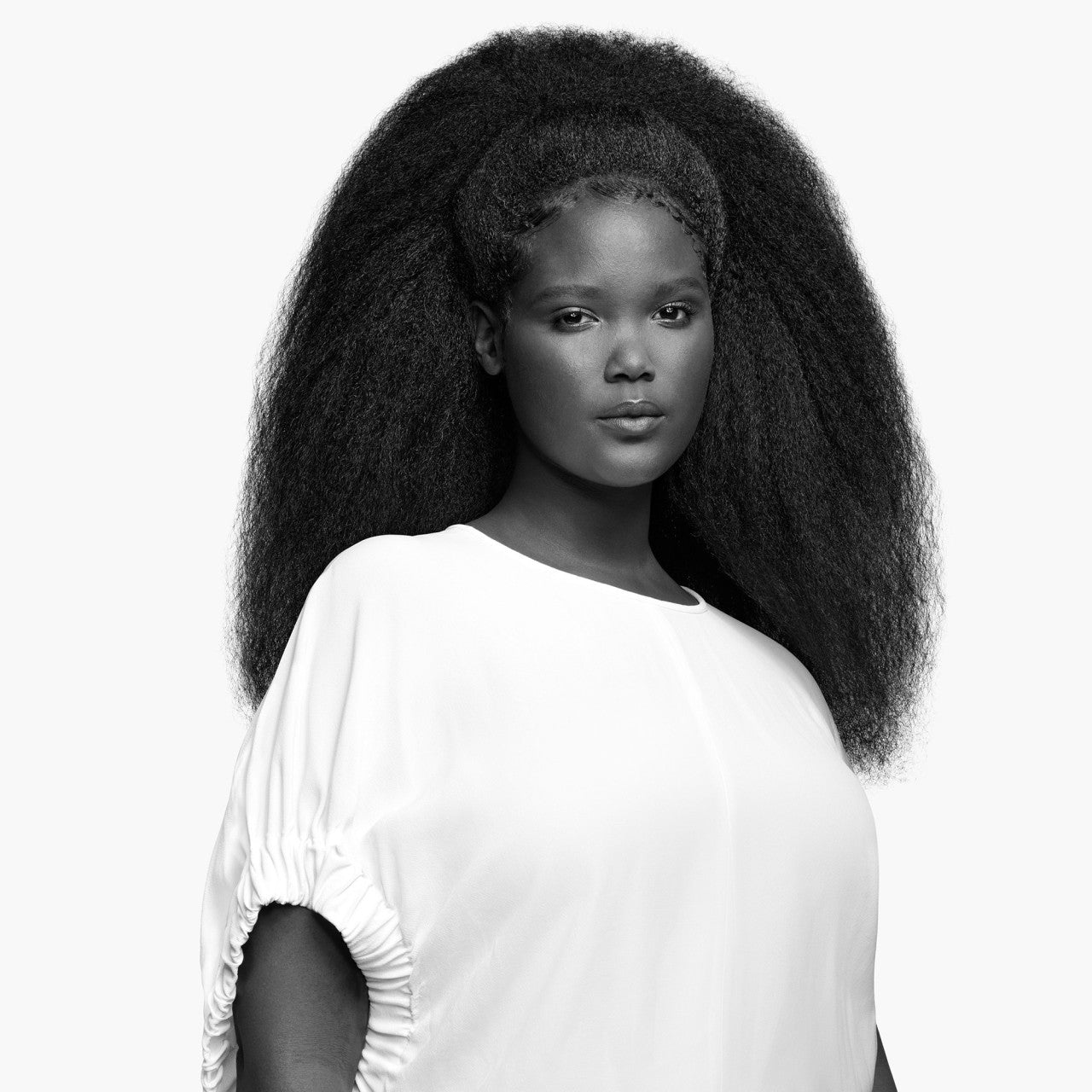 Pegla za kosu Dyson Airstrait 1600W 2.7m